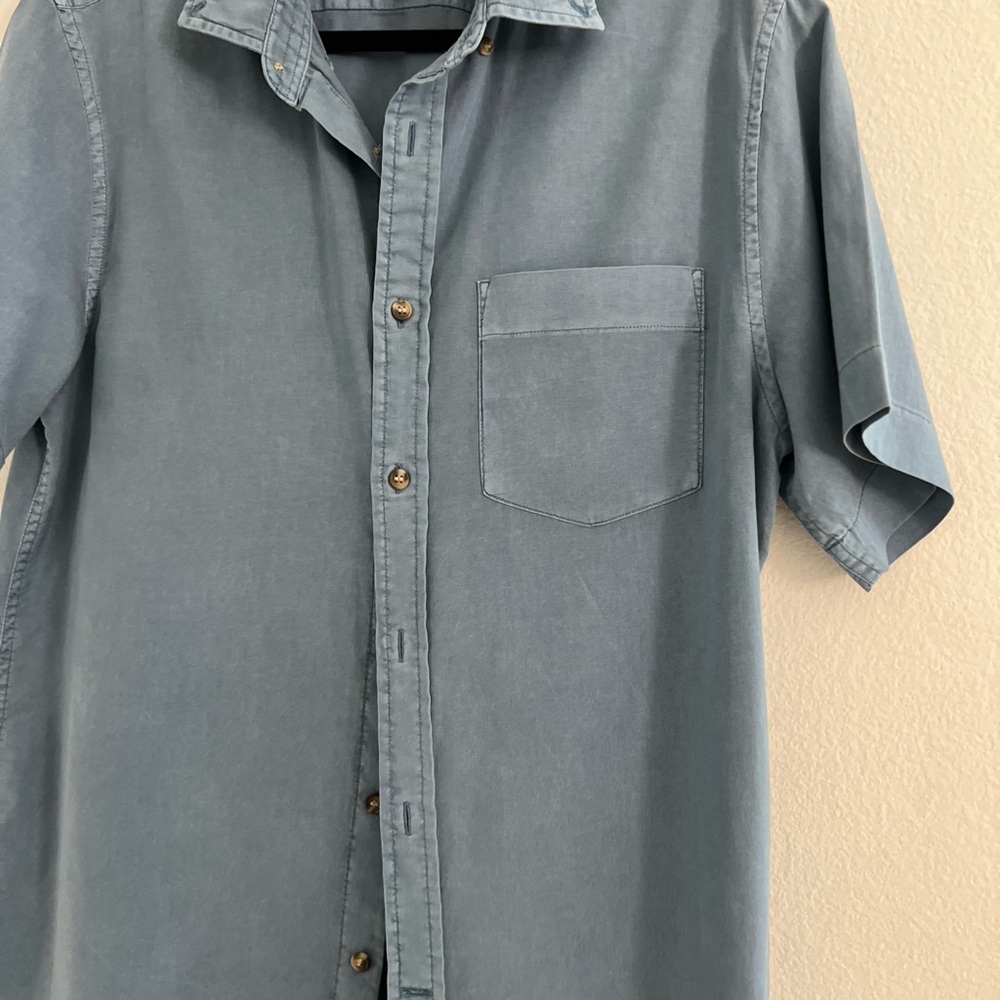 Banana Republic Light Blue Casual Button Down Shirt - Picture 4 of 12